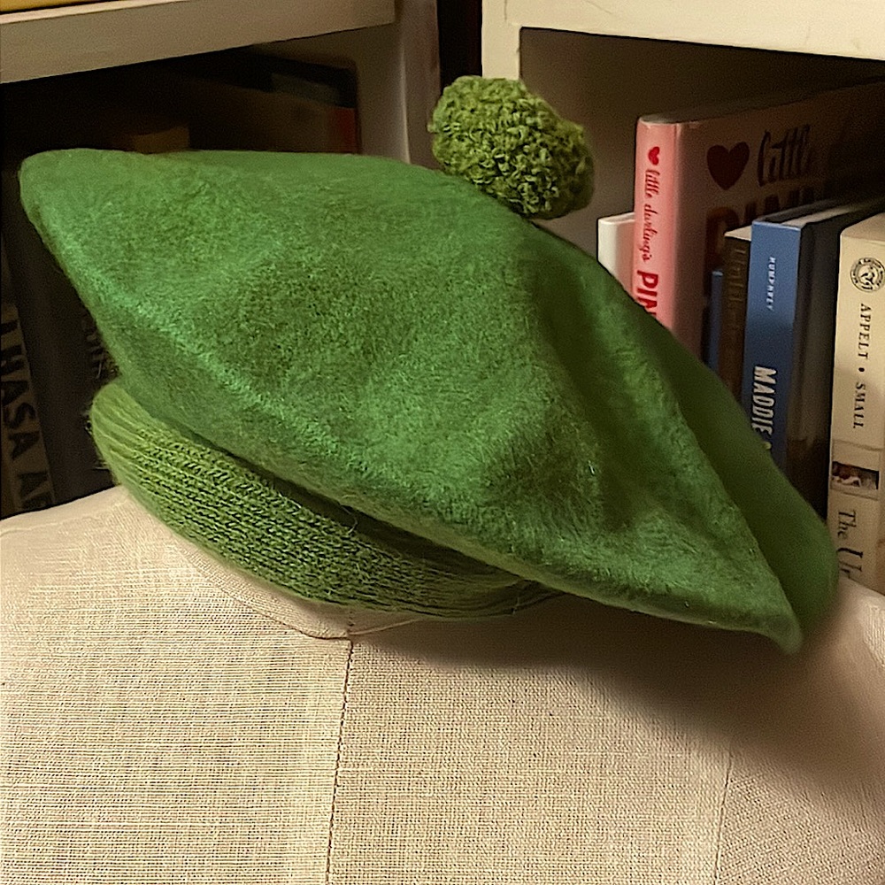 Vintage Green Tam O’Shanter/Beret from Jordan Marsh. Made of wool/angora.